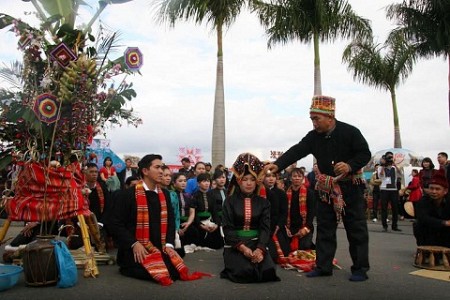 Lễ hội Xên lẩu của người Thái