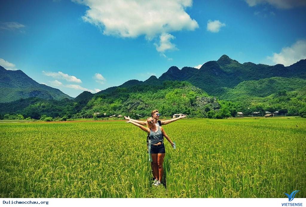 Loạt Ảnh Mùa Yêu Ở Mai Châu - Ảnh 2 Loạt Ảnh Mùa Yêu Ở Mai Châu - Ảnh 2
