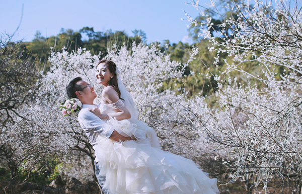 Bộ Ảnh Cưới Để Đời Giữa Thiên Đường Hoa Mận Trắng Mộc Châu - Ảnh 4