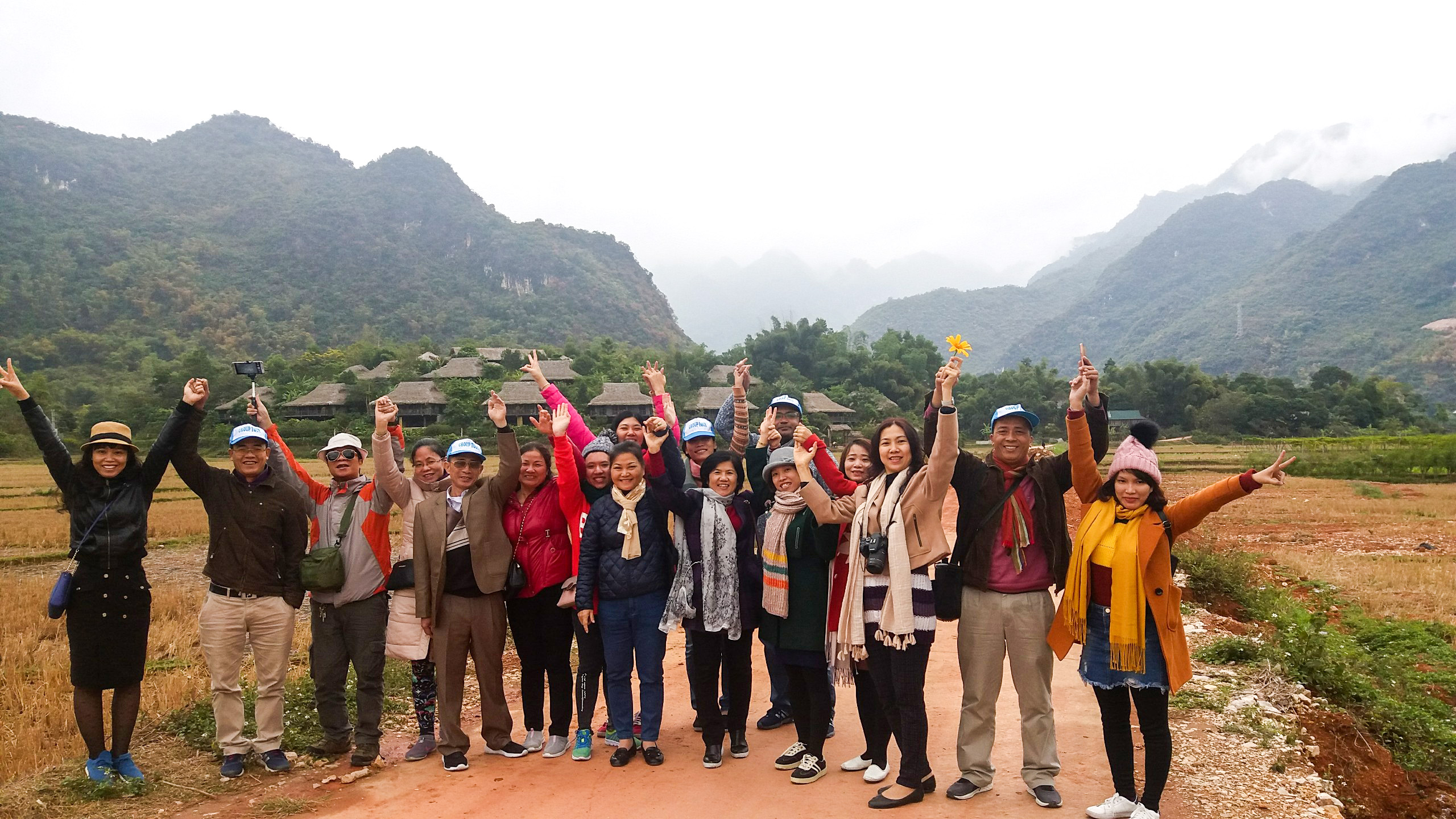 Hình Ảnh Đoàn chương trình Mộc Châu Khởi Hành 30 - 31/12/2017 - Ảnh 4 Hình Ảnh Đoàn chương trình Mộc Châu Khởi Hành 30 - 31/12/2017 - Ảnh 4