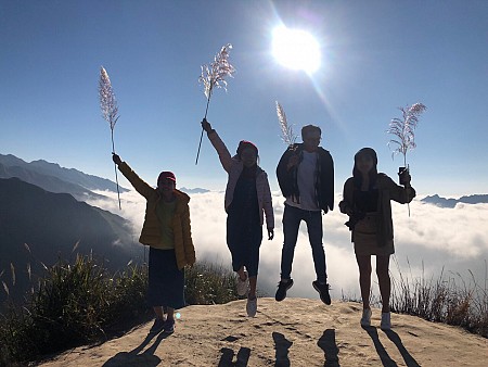 Chương trình Mộc Châu Mùa hoa mơ hoa mận - Săn Mây Tà Xùa