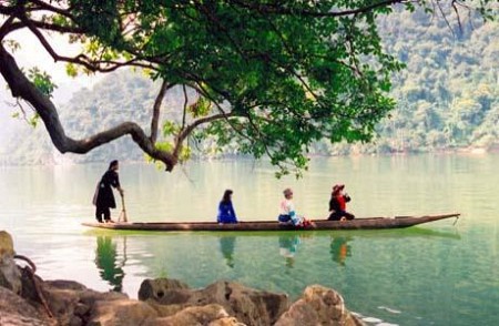 Chương trình Cao Nguyên Mộc Châu – Điện Biên Chương trình Cao Nguyên Mộc Châu – Điện Biên