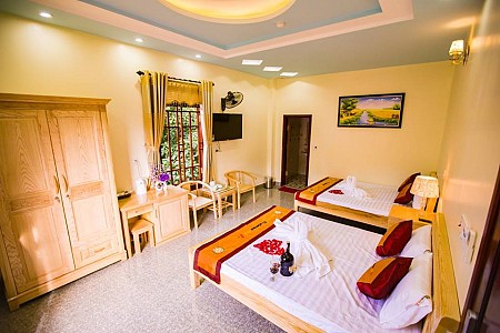 Khách Sạn Đồng Đen