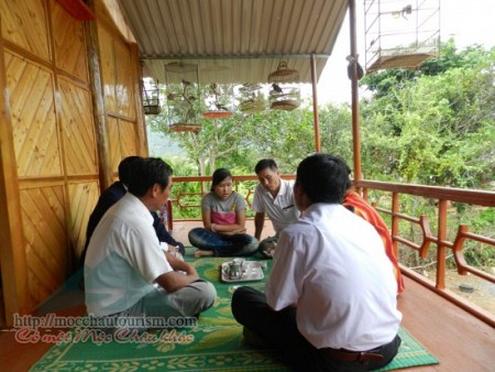 Nhà Sàn Hoa Ban Mộc Châu