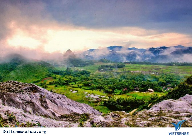 Ngỡ ngàng trước vẻ đẹp đèo đá trắng Thung Khe như trời Bắc Âu - Ảnh 5