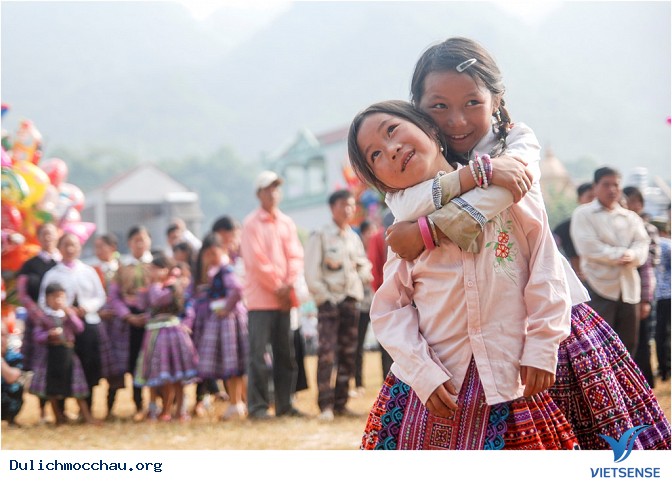 Tết độc lập người Mông - Mộc Châu có gì hấp dẫn - Ảnh 1 Tết độc lập người Mông - Mộc Châu có gì hấp dẫn - Ảnh 1