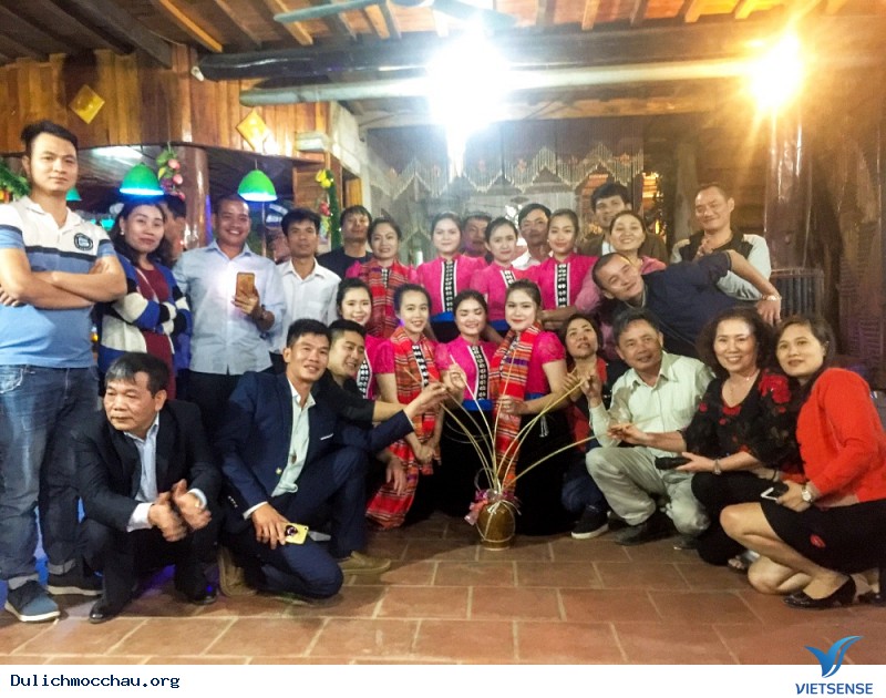 Đoàn Công Ty Sơn Roma Tham Quan Mai Châu - Mộc Châu Ngày 22-24/3 - Ảnh 3 Đoàn Công Ty Sơn Roma Tham Quan Mai Châu - Mộc Châu Ngày 22-24/3 - Ảnh 3