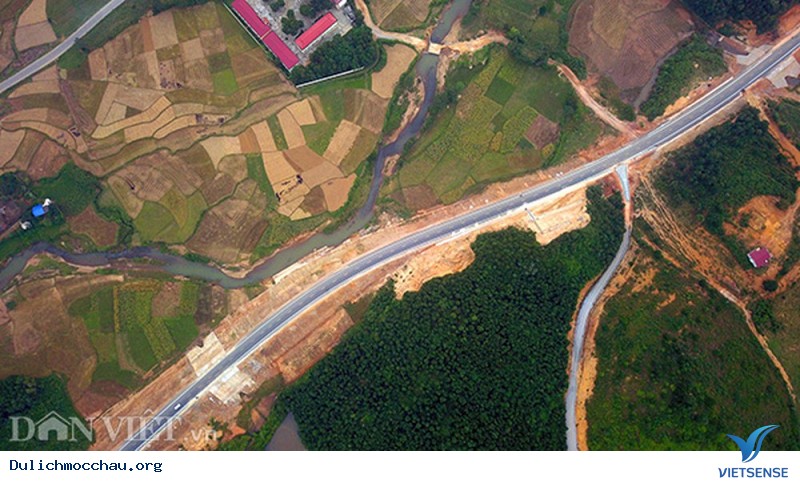 hành trình Mộc Châu chỉ còn 3 giờ qua cao tốc mới Hà Nội – Hòa Bình - Ảnh 1