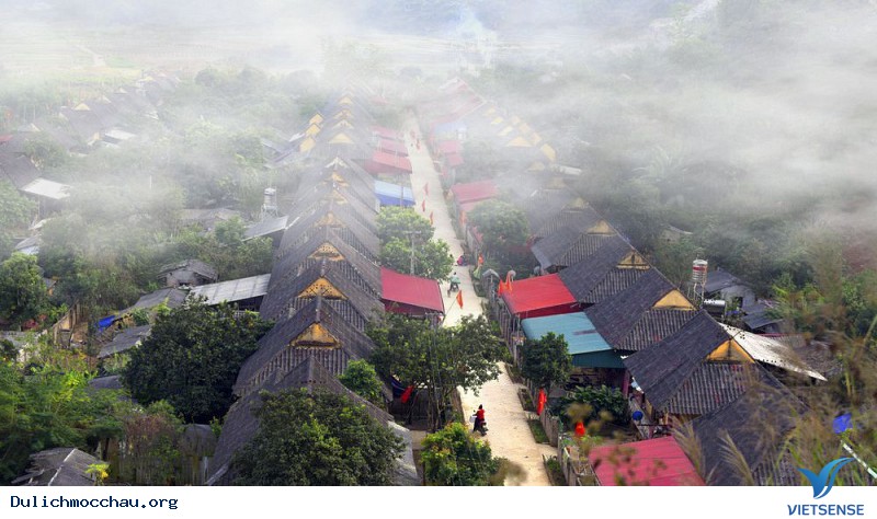 Du xuân Mộc Châu là một cung đường dựng sẵn - Ảnh 1