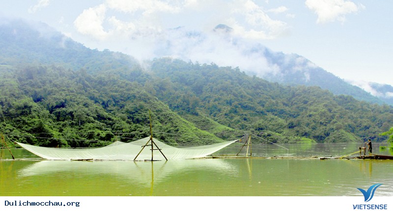 Hồ Quỳnh Nhai đẹp trong mùa nước nổi - Ảnh 3 Hồ Quỳnh Nhai đẹp trong mùa nước nổi - Ảnh 3