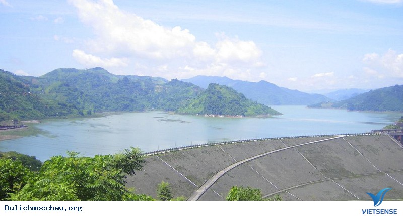 Hồ Quỳnh Nhai đẹp trong mùa nước nổi - Ảnh 4 Hồ Quỳnh Nhai đẹp trong mùa nước nổi - Ảnh 4