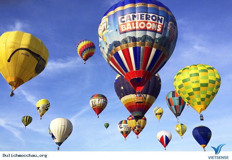Lễ hội khinh khí cầu Quốc tế lần thứ 2 trên Cao nguyên Mộc Châu - Ảnh 1