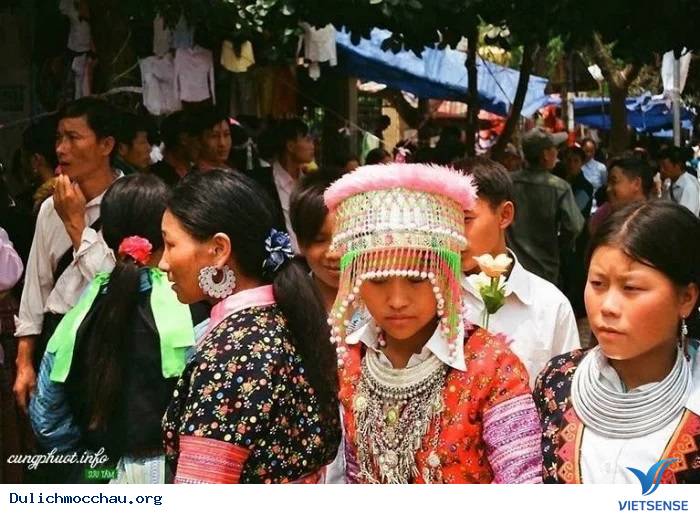 Tưng Bừng Lễ Hội Cùng Tết Độc Lập Người Mông - Ảnh 3