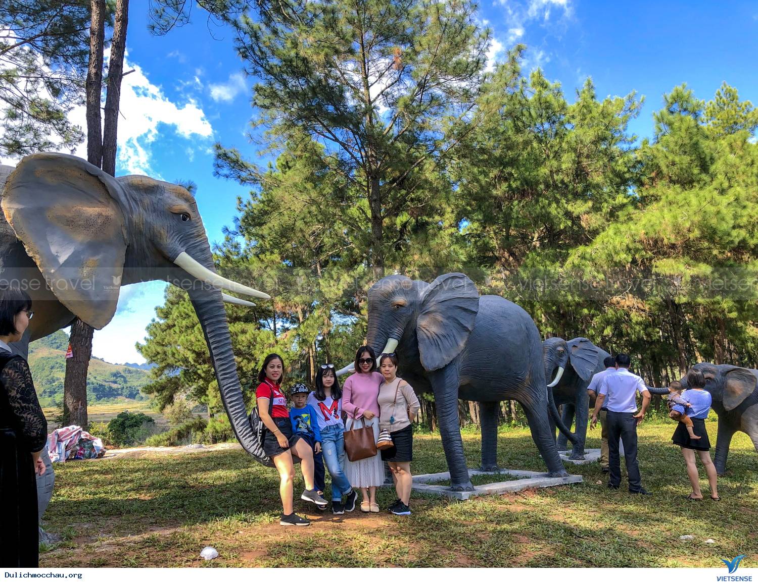 Hình Ảnh Đoàn Chương trình Mai Châu - Mộc Châu 16-17/11 - Ảnh 2