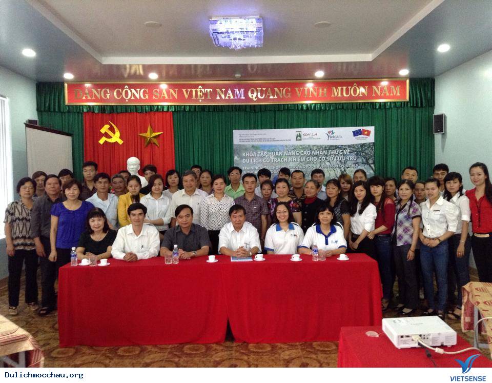 Huyện Mộc Châu Mở Lớp Tập Huấn Về Du Lịch Có Trách Nhiệm - Ảnh 1 Huyện Mộc Châu Mở Lớp Tập Huấn Về Du Lịch Có Trách Nhiệm - Ảnh 1