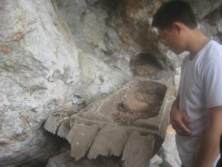 Quan Tài Cổ Suối Bàng