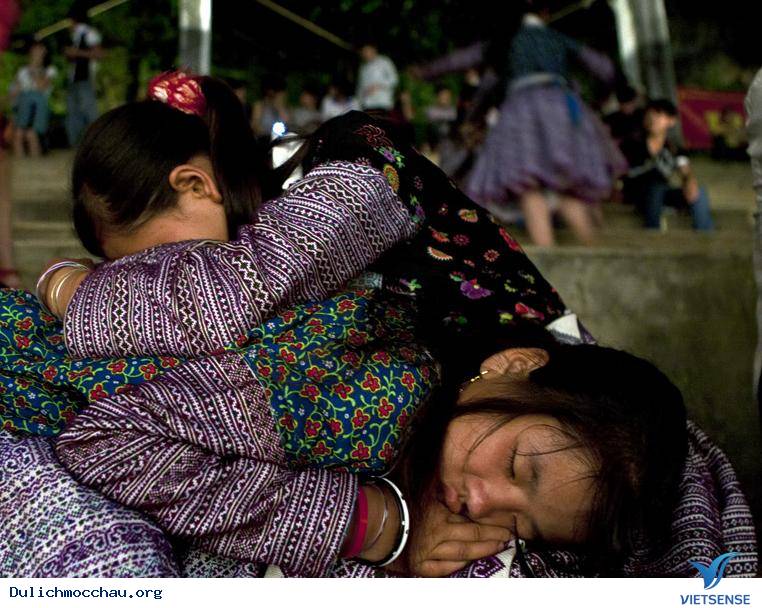 Du Lịch Mộc Châu thăm chợ tình 2-9-2013