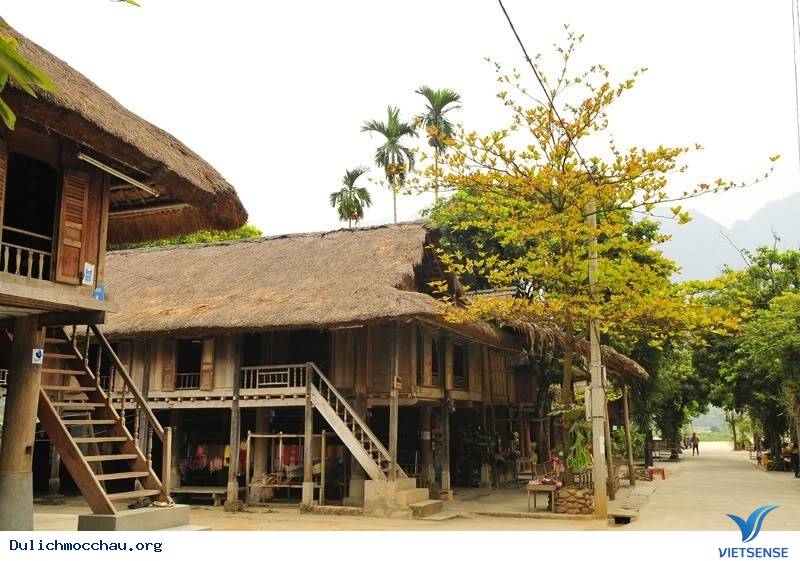 Nét đẹp bản Pom Coọng của người dân tộc Thái - Ảnh 5 Nét đẹp bản Pom Coọng của người dân tộc Thái - Ảnh 5