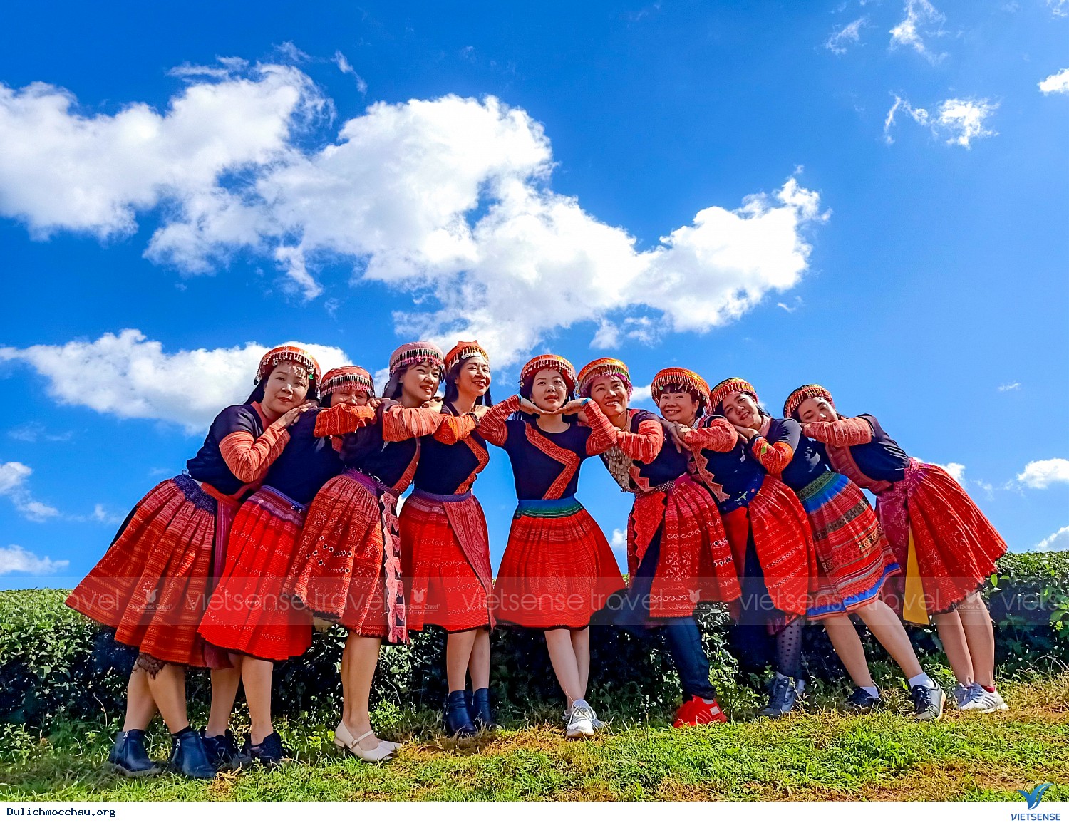 Ngỡ ngàng mùa hoa cải trắng trên Cao nguyên Mộc Châu - Ảnh 4