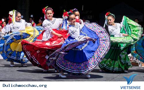 Những Lễ Hội Sôi Động Diễn Ra Vào Tháng 5 - Ảnh 2