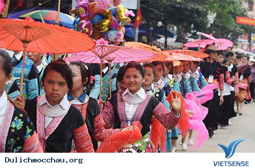 Tết Độc lập của người Mông - Ảnh 3 Tết Độc lập của người Mông - Ảnh 3