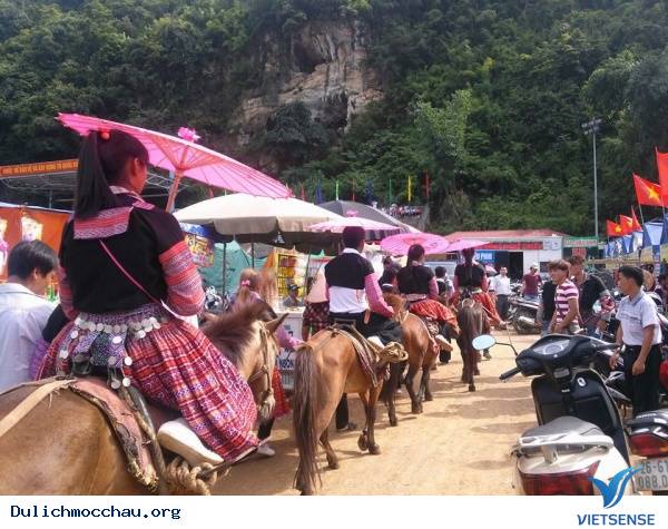 Tết Độc lập của người Mông - Ảnh 4 Tết Độc lập của người Mông - Ảnh 4