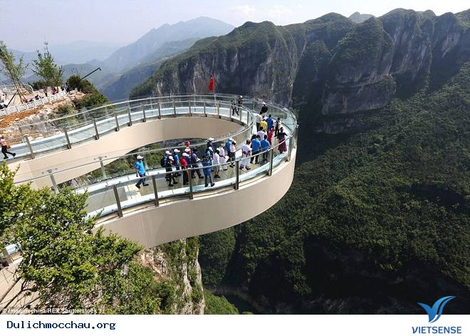 Thót Tim Với Những Cây Cầu Được Làm Bằng Kính Ở Trung Quốc - Ảnh 1