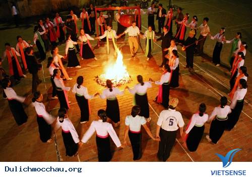 Tìm Hiểu Những Điệu Múa, Điệu Xòe Độc Đáo Của Các Dân Tộc Sơn La - Ảnh 6 Tìm Hiểu Những Điệu Múa, Điệu Xòe Độc Đáo Của Các Dân Tộc Sơn La - Ảnh 6