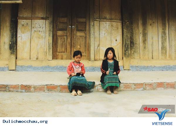 Trẻ Em Hồn Nhiên Vui Đùa Giữa Rừng Mận Trắng Mộc Châu - Ảnh 5