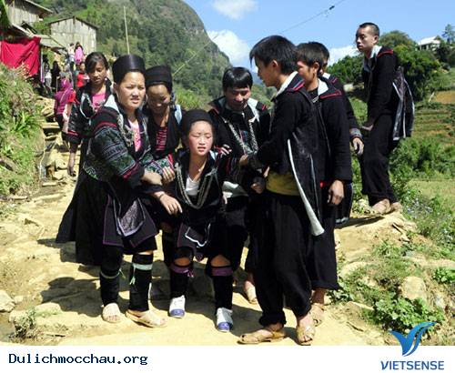 Tục Cướp Vợ Của Người Mông Trên Tây Bắc - Ảnh 3