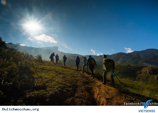 Vẻ Đẹp Hùng Vĩ Trên Đỉnh Pha Luông Ở Mộc Châu - Ảnh 10 Vẻ Đẹp Hùng Vĩ Trên Đỉnh Pha Luông Ở Mộc Châu - Ảnh 10
